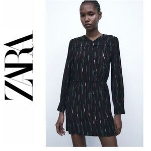 Zara Black and Green Patterned Dress